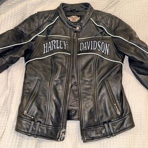 Harley-Davidson Black Women's Leather Motorcycle Jacket with White Piping